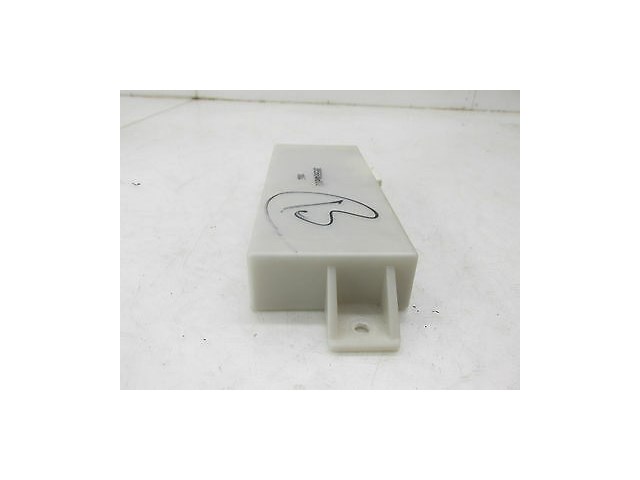2003-2004 INFINITI G35 COUPE OEM RIGHT FRONT PASSENGERS SIDE SEAT CONTROL MODULE