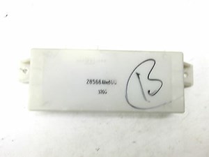 2003-2004 INFINITI G35 COUPE OEM RIGHT FRONT PASSENGERS SIDE SEAT CONTROL MODULE