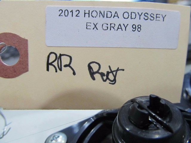 2011-2013 HONDA ODYSSEY OEM RIGHT REAR DRIVER SIDE 2ND ROW A/C VENTS W/LIGHT