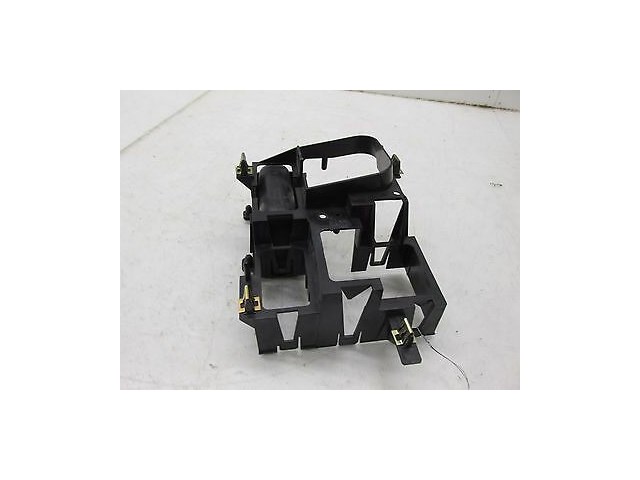 2002-2006 CADILLAC ESCALADE OEM LEFT FRONT DASH HEADLIGHT CONTROL AC VENT BEZEL