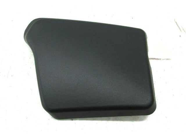 2009-2012 AUDI Q5 8R OEM LEFT REAR INNER TAIL LIGHT COVER TRIM 