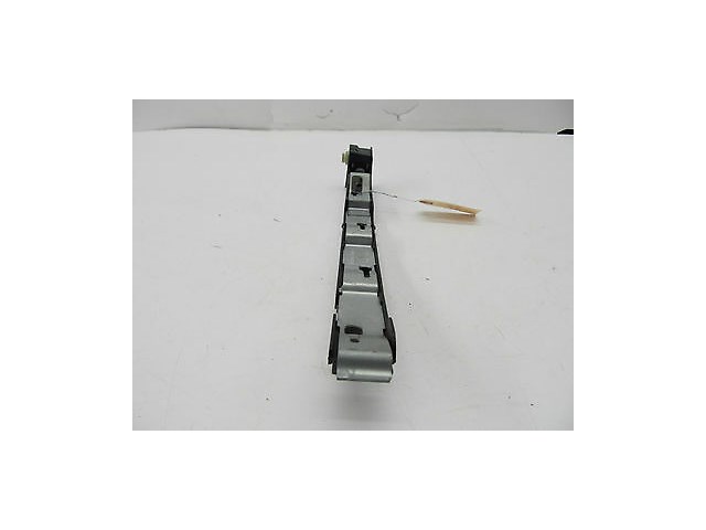 2004-2006 AUDI A8 L QUATTRO D3 OEM LEFT REAR TAIL LIGHT MOUNT BRACKET 4E0809915