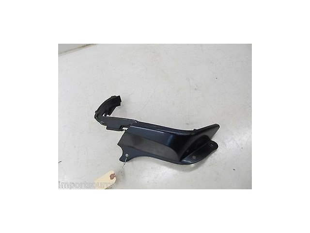 2003-2005 BMW Z4 E85 OEM RIGHT REAR TAIL LIGHT SURROUND TRIM BEZEL HOUSING 