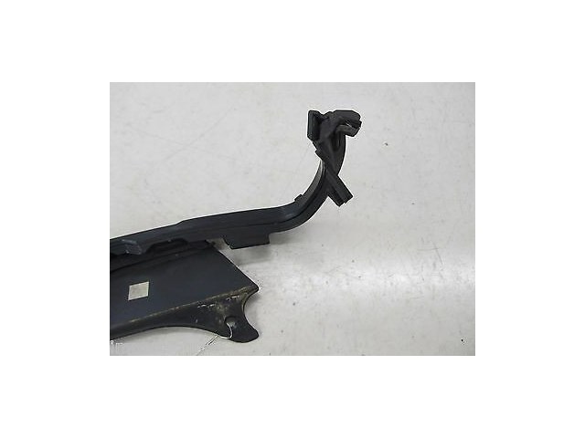 2003-2005 BMW Z4 E85 OEM RIGHT REAR TAIL LIGHT SURROUND TRIM BEZEL HOUSING 