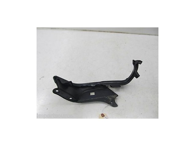 2003-2005 BMW Z4 E85 OEM RIGHT REAR TAIL LIGHT SURROUND TRIM BEZEL HOUSING 