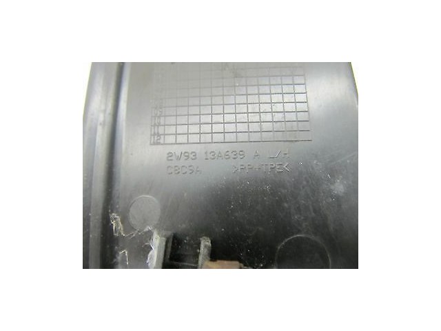 2004-2007 JAGUAR XJ8 X350 OEM LEFT REAR SIDE TAIL LIGHT MOLDING TRIM GUARD COVER