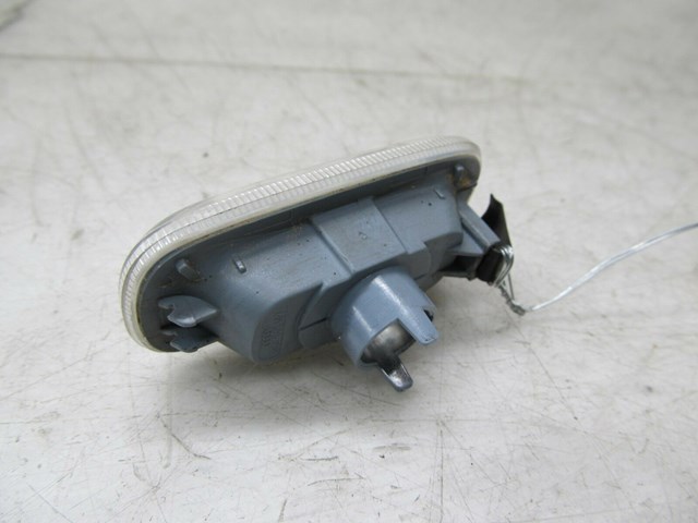 2005-2008 AUDI A6 C6 OEM RIGHT FRONT FENDER SIDE MARKER LIGHT 