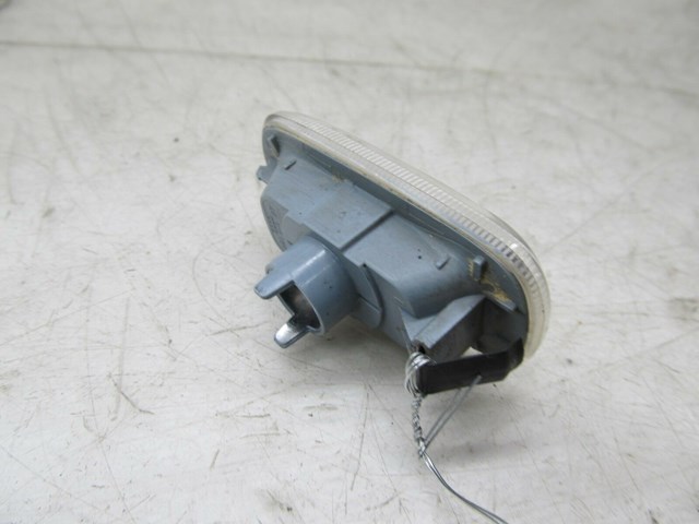 2005-2008 AUDI A6 C6 OEM RIGHT FRONT FENDER SIDE MARKER LIGHT 