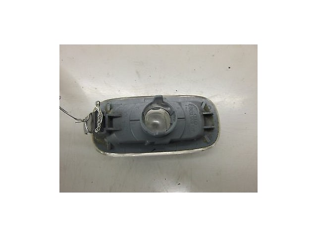 2009 AUDI A4 CABRIOLET 2.0T OEM LEFT FRONT FENDER SIDE MARKER LIGHT 8E0 949 127