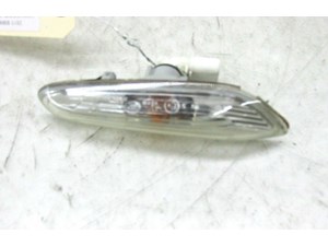   2009-2013 BMW 328i E93 E92 LCI OEM LEFT FRONT DRIVER SIDE  FENDER SIDE MARKER 