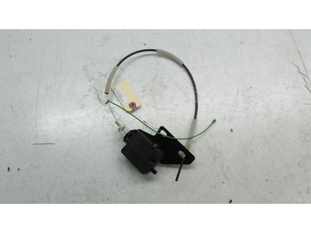 2006-2010 BMW 650i E64 E63 OEM FUEL LID DOOR LOCK ACTUATOR  