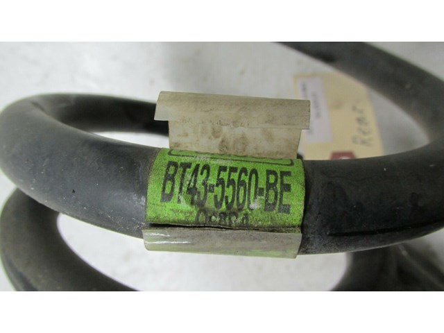 2011-2015 LINCOLN MKX OEM REAR SUSPENSION COIL SPRINGS SET OF 2    