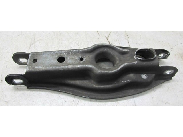 2007-2010 BMW 328xi E90 OEM RIGHT REAR LOWER CONTROL ARM SPRING HOLDER 