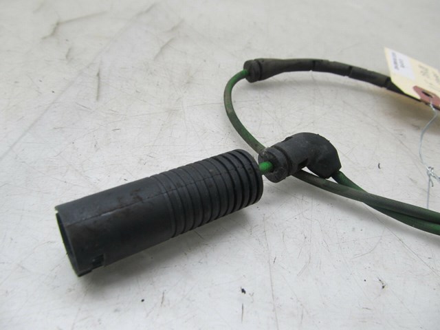 2002-2006 BMW M3 E46 LEFT FRONT WHEEL BRAKE PAD WEAR SENSOR 