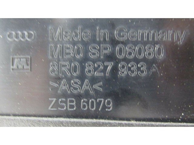 2009-2012 AUDI Q5 8R OEM REAR LIFT GATE  HATCH TOP SPOILER THIRD BRAKE LIGHT    