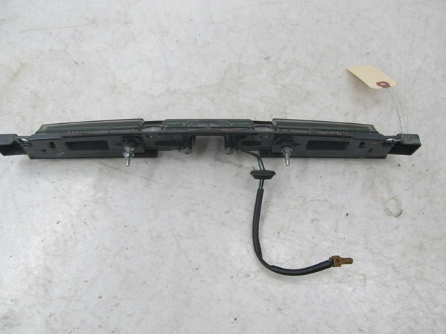 2009-2013 INFINITI G37 CONVERTIBLE OEM REAR THIRD BRAKE LIGHT 