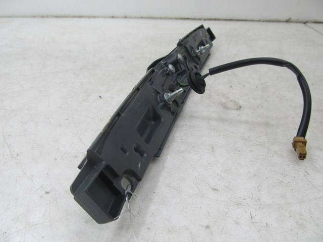 2009-2013 INFINITI G37 CONVERTIBLE OEM REAR THIRD BRAKE LIGHT 