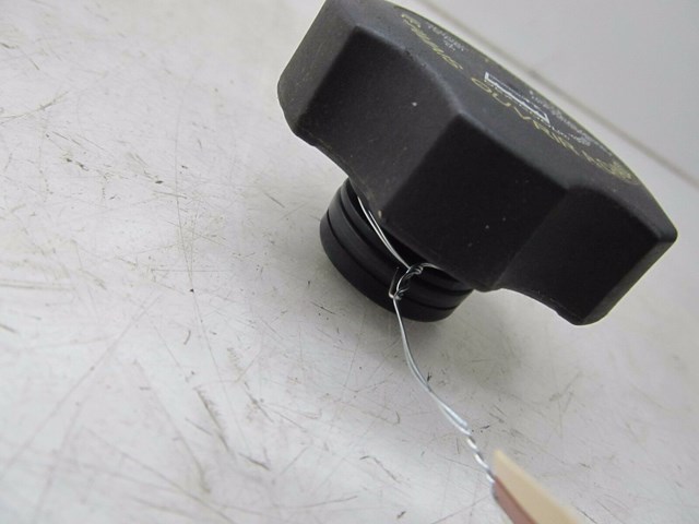 2007-2013 CHEVROLET TAHOE OEM RADIATOR COOLANT OVERFLOW RECOVERY TANK CAP 