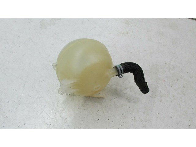 2017-2019 BUICK LACROSSE OEM  RADIATOR COOLANT FLUID RESERVOIR  OVERFLOW TANK 