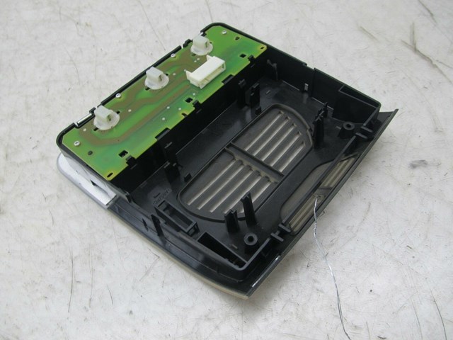 2007-2010 BMW 328xi E90 OEM REAR UPPER DOME LIGHT 6 936 148 