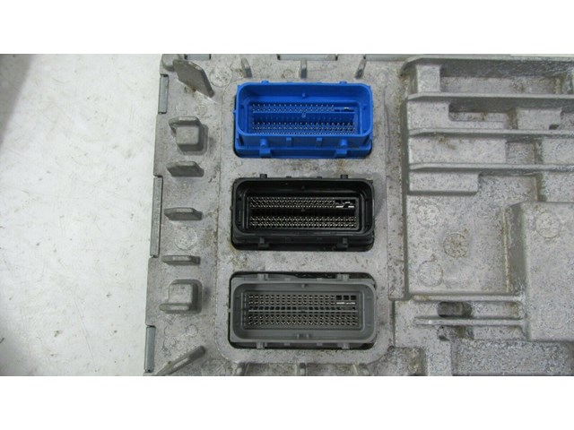 2017-2019 BUICK LACROSSE OEM  3.6L ENGINE COMPUTER ECU WITH BRACKET        