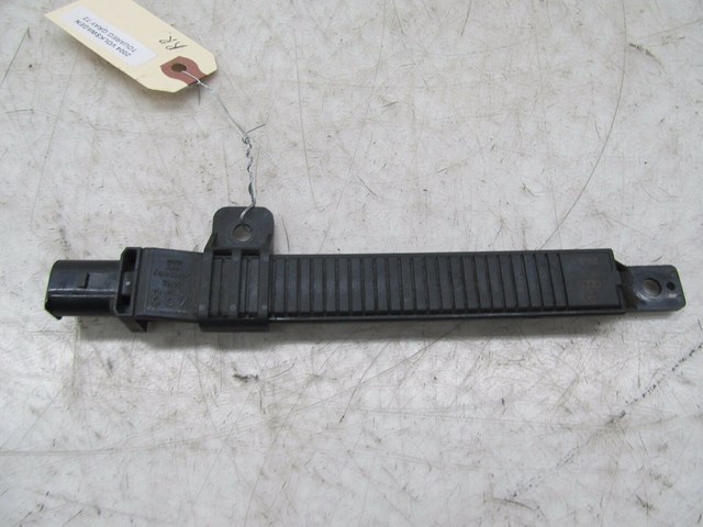 2004-2007 VOLKSWAGEN TOUAREG OEM RIGHT REAR TPS TIRE PRESSURE SENSOR 