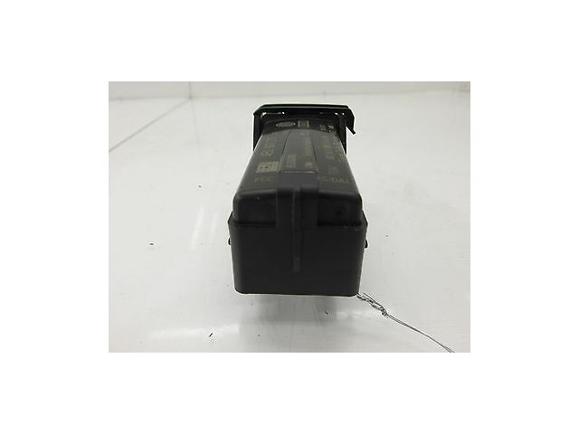  2004-2006 AUDI A8 L QUATTRO D3 OEM LEFT REAR TIRE PRESSURE MONITORING SENSOR