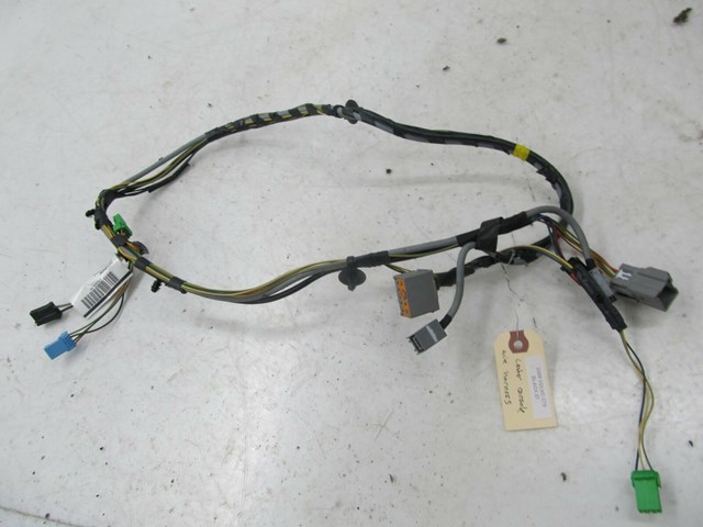 2006-2013 VOLVO C70 T5 OEM CENTER CONSOLE WIRING HARNESS  PLUGS 31275195