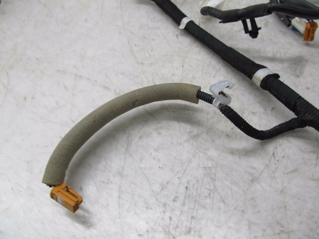 2001-2006 LEXUS LS430 OEM LEFT FRONT DRIVER SEAT WIRING HARNESS 8219250161
