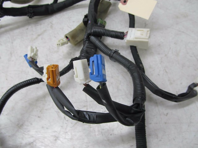 2001-2006 LEXUS LS430 OEM LEFT FRONT DRIVER SEAT WIRING HARNESS 8219250161