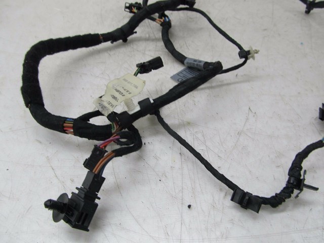 2004-2008 AUDI A8L W12 OEM RIGHT FRONT PASSENGER SEAT WIRING HARNESS PLUGS