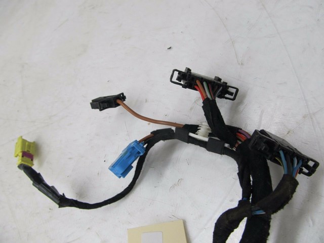 2004-2008 AUDI A8L W12 OEM RIGHT FRONT PASSENGER SEAT WIRING HARNESS PLUGS