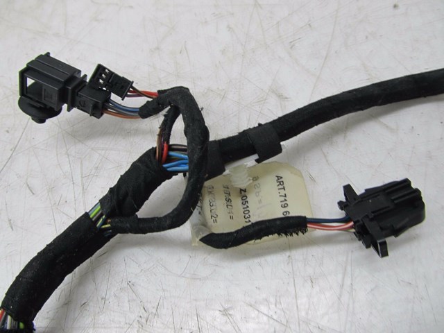2004-2008 AUDI A8L W12 OEM RIGHT FRONT PASSENGER SEAT WIRING HARNESS PLUGS