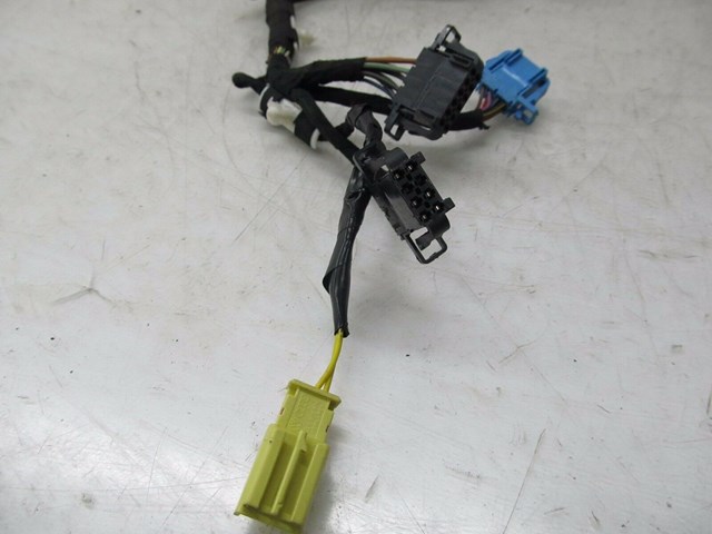 2004-2008 AUDI A8L W12 OEM LEFT FRONT DRIVER UPPER SEAT WIRING HARNESS PLUGS