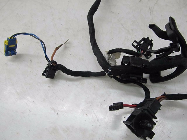 2004-2008 AUDI A8L W12 OEM LEFT FRONT DRIVER UPPER SEAT WIRING HARNESS PLUGS