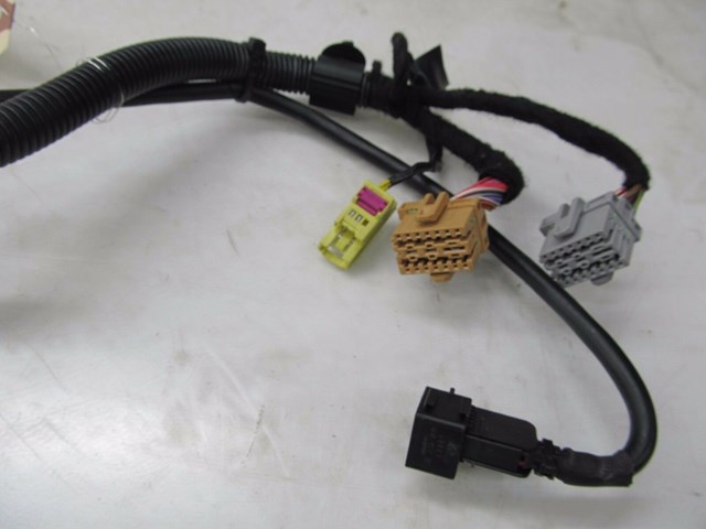 2004-2008 AUDI A8L W12 OEM RIGHT FRONT PASS. SEAT PLUG PIGTAIL WIRING HARNESS