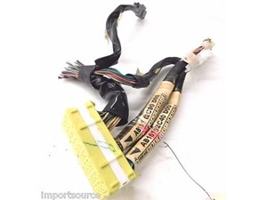 2003-2008 TOYOTA COROLLA OEM FRONT ABS PLUG WIRING PIGTAIL AB16102C90D00