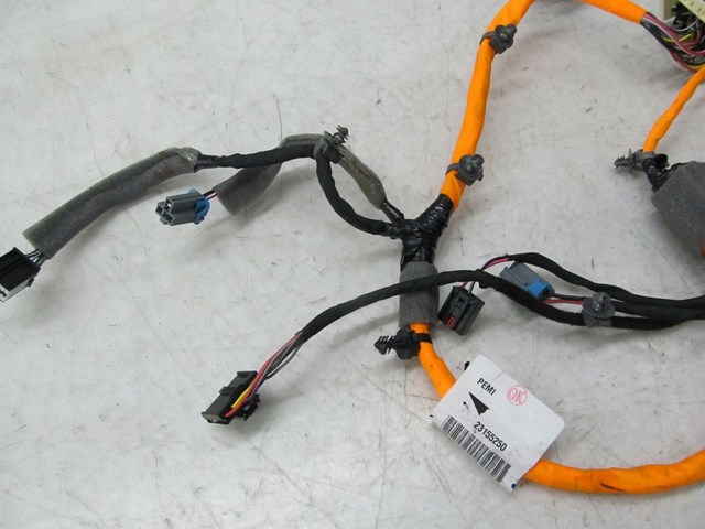  2013-2017 CHEVY TRAVERSE OEM RIGHT PASSENGER UNDER DASH CENTER CONSOLE WIRING