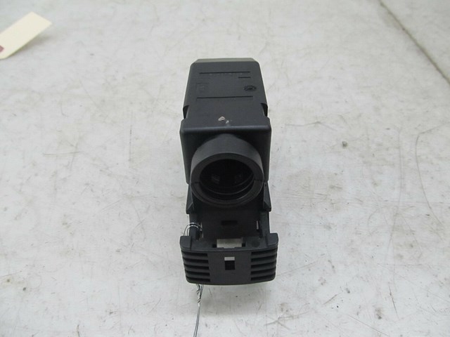 2004-2011 SAAB 9-3 OEM LEFT FRONT LOWER SEAT PLASTIC WIRING PLUG HOUSING 