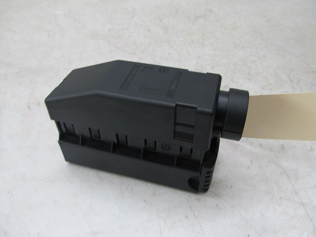 2004-2011 SAAB 9-3 OEM RIGHT FRONT LOWER SEAT PLASTIC WIRING PLUG HOUSING 