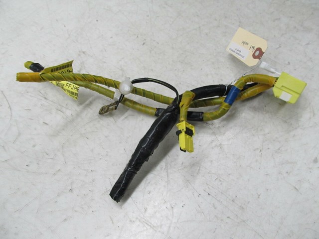 2012-2014 SUBARU IMPREZA OEM FRONT CENTER AIRBAG COMPUTER PLUG WIRING PIGTAIL 