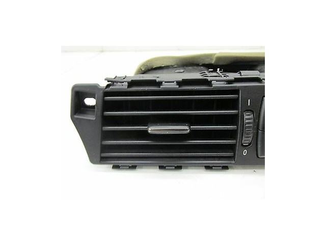 2006-2007 BMW 530XI WAGON E61 OEM CENTER DASH DASHBOARD DUAL AC A/C AIR VENT