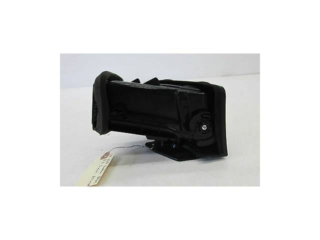 2007-2008 INFINITI G35 SEDAN RWD OEM RIGHT FRONT DASH A/C AIR VENT 