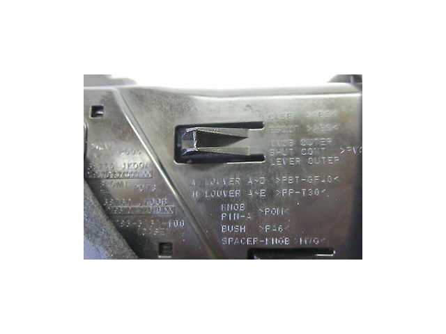 2007-2008 INFINITI G35 SEDAN RWD OEM RIGHT FRONT DASH A/C AIR VENT 