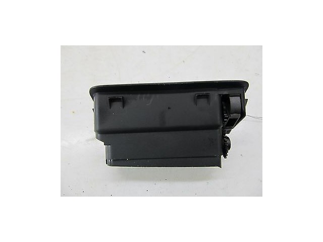 2004-2008 MASERATI QUATTROPORTE M139 OEM RIGHT SIDE B-PILLAR A/C AIR VENT