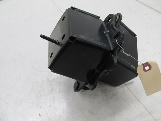 2001-2006 LEXUS LS430 OEM REAR BUMPER REINFORCEMENT BAR SUPPORT BRACKETS