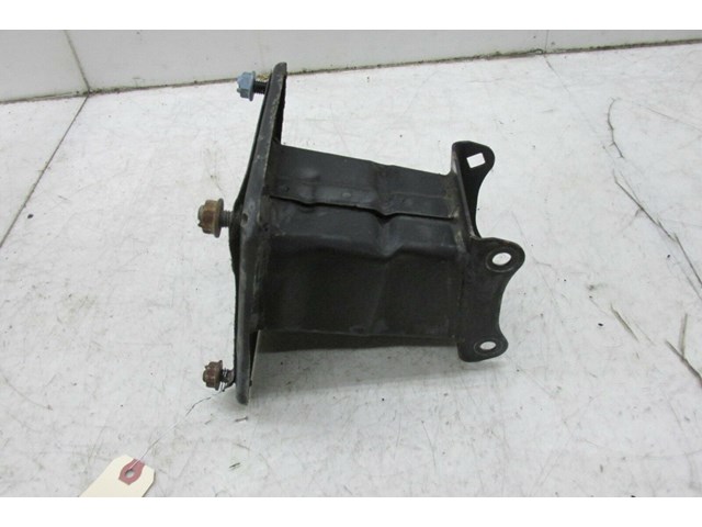 2007-2012 MERCEDES GL450 X164 OEM LEFT REAR BUMPER REINFORCEMENT BRACKET  