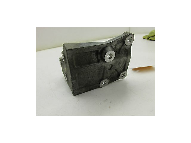 2006-2009 INFINITI M45 OEM RIGHT FRONT ALTERNATOR GENERATOR MOUNT BRACKET