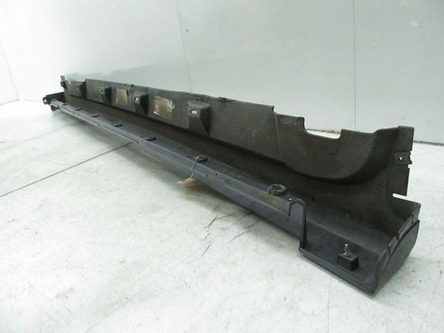 2005-2009 SAAB 9-5 OEM RIGHT SIDE ROCKER PANEL SIDE SKIRT 