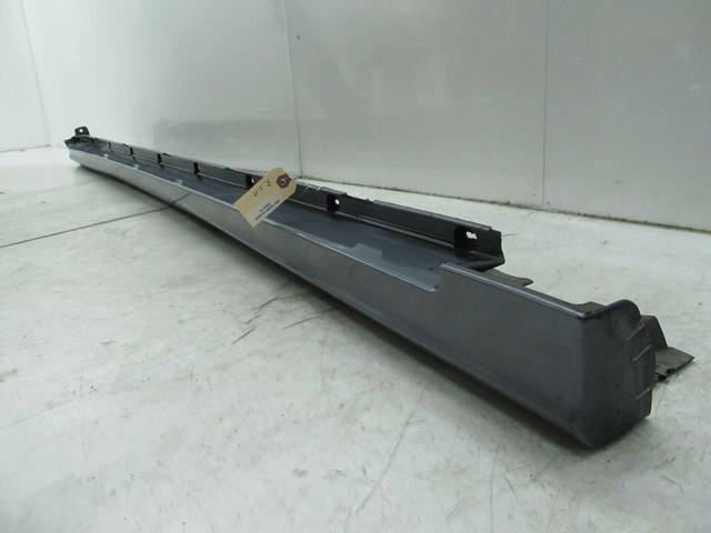 2005-2009 SAAB 9-5 OEM RIGHT SIDE ROCKER PANEL SIDE SKIRT 